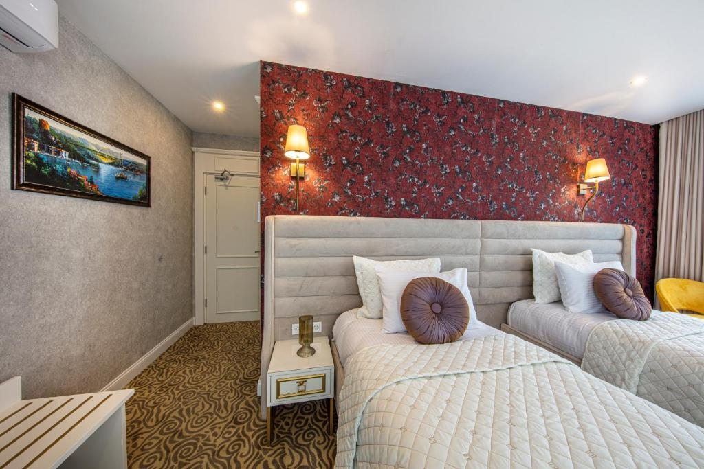 Двухместный (Двухместный номер с 1 кроватью или 2 отдельными кроватями и ванной комнатой) отеля MR BEYAZ BUTİK HOTEL, Стамбул