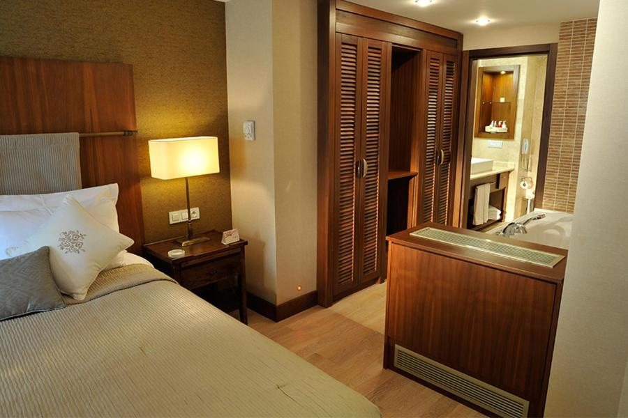 Сьюит (Люкс с 1 спальней) курортного отеля Marti Resort Deluxe Hotel, Мармарис