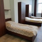 Трехместный (Трехместный номер эконом-класса с общей ванной комнатой), Хостел Royal