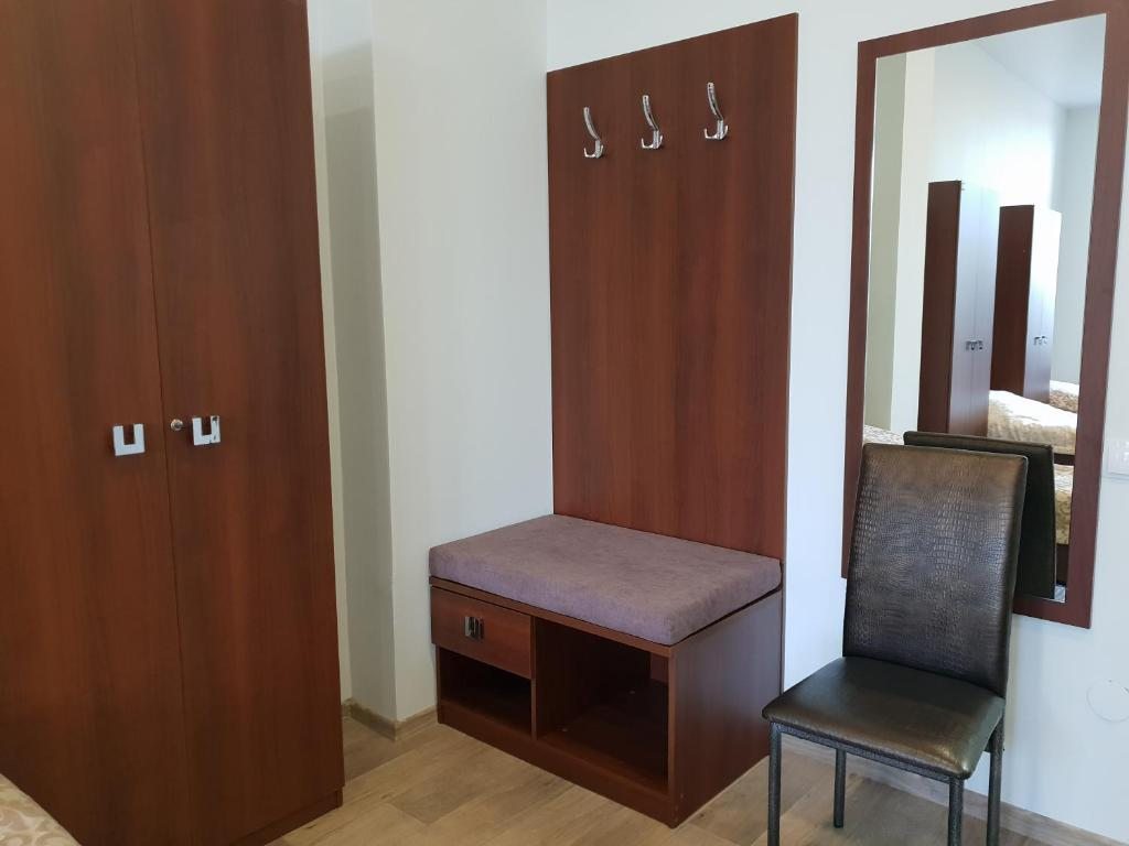 Номер (Кровать в общем 8-местном номере для мужчин и женщин), Хостел Royal