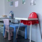 Высокий стул, Хостел Capsule Hostel Reshka