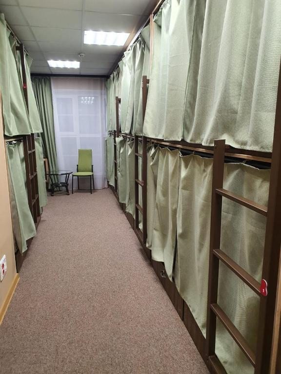 Номер (Спальное место на двухъярусной кровати в общем номере для женщин) хостела Матрешка, Сергиев Посад