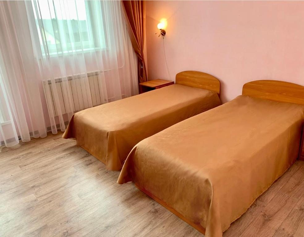Двухместный (Стандартный двухместный номер с 1 кроватью и общей ванной комнатой) гостиницы Политех, Шерегеш