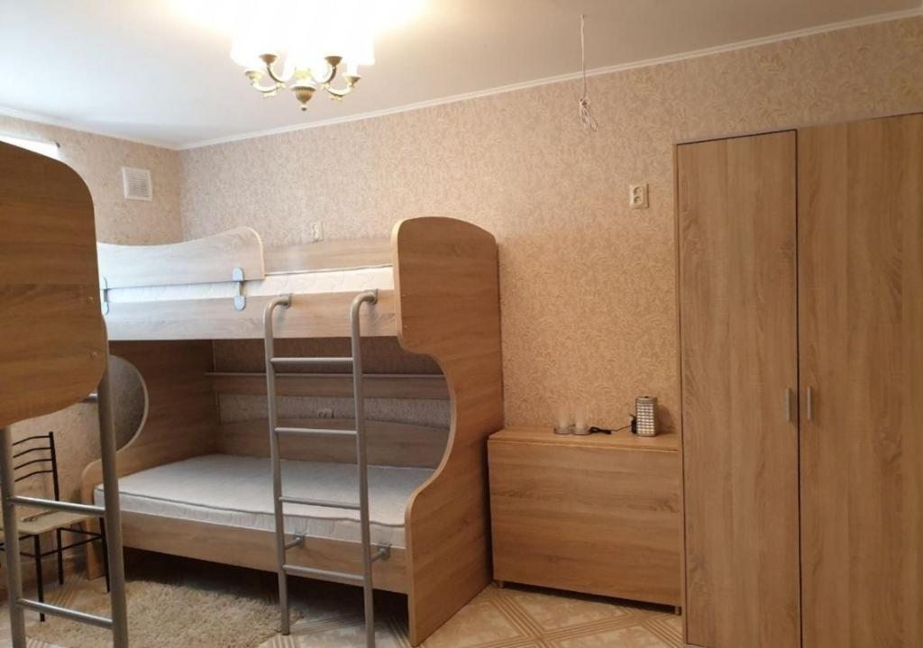 Номер (Спальное место на двухъярусной кровати в общем номере для женщин) хостела VICTORIA, Зеленоградск
