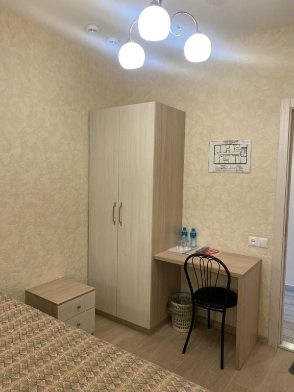 Двухместный (Небольшой двухместный номер с 1 кроватью) гостиницы Талисман, Барнаул