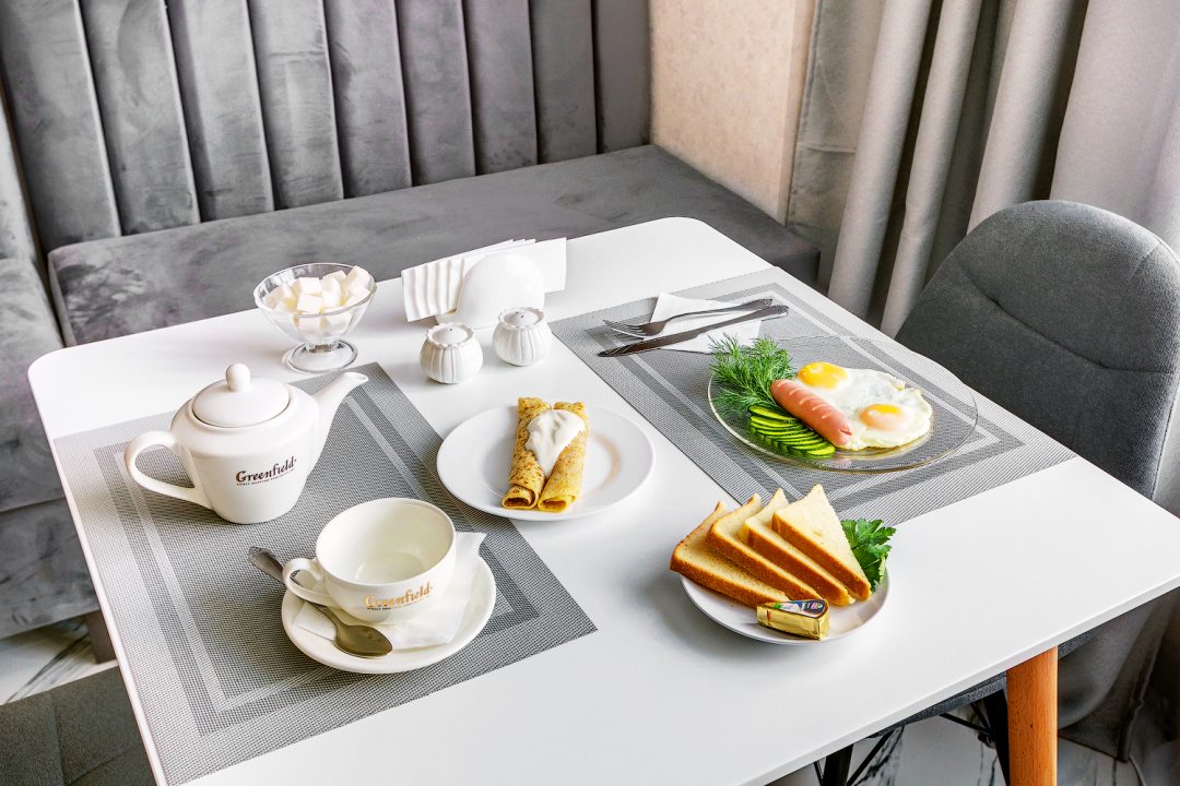 Континентальный завтрак, Отель Монами
