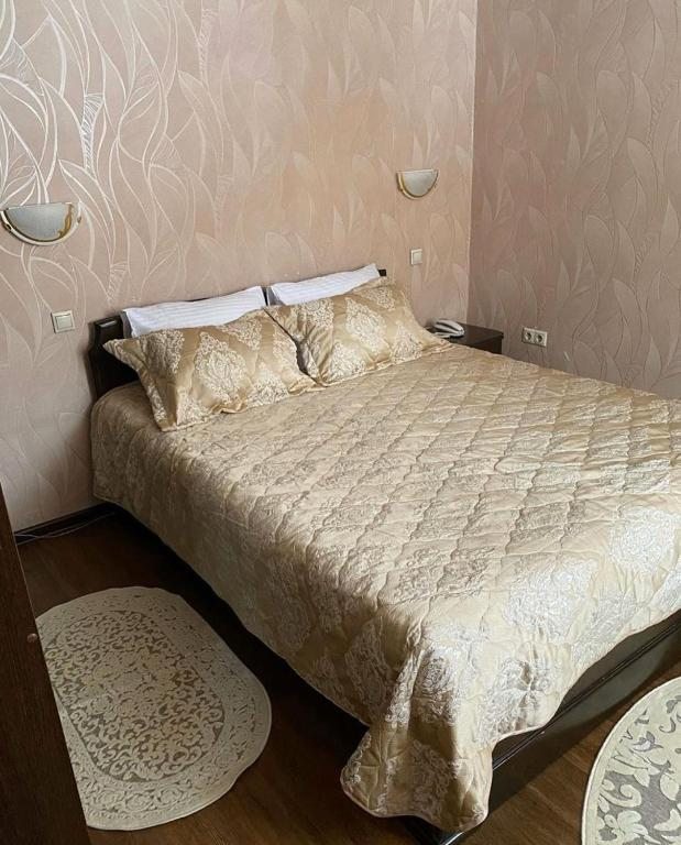 Двухместный (Улучшенный двухместный номер с 1 кроватью) отеля Гостинично-Банный комплекс Альянс, Новокузнецк