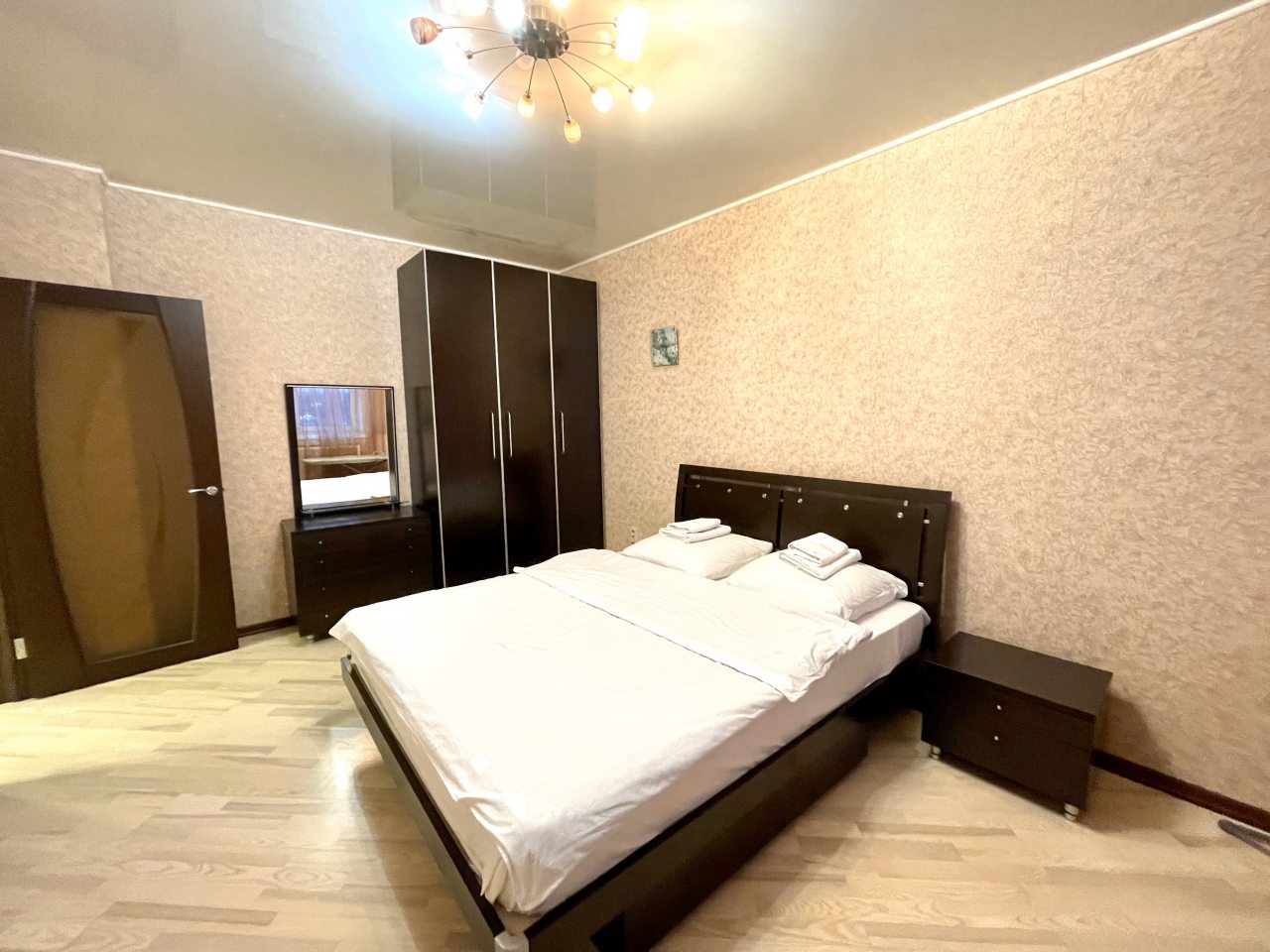 Апартаменты (Апартаменты 42), Апартаменты Flats-Line