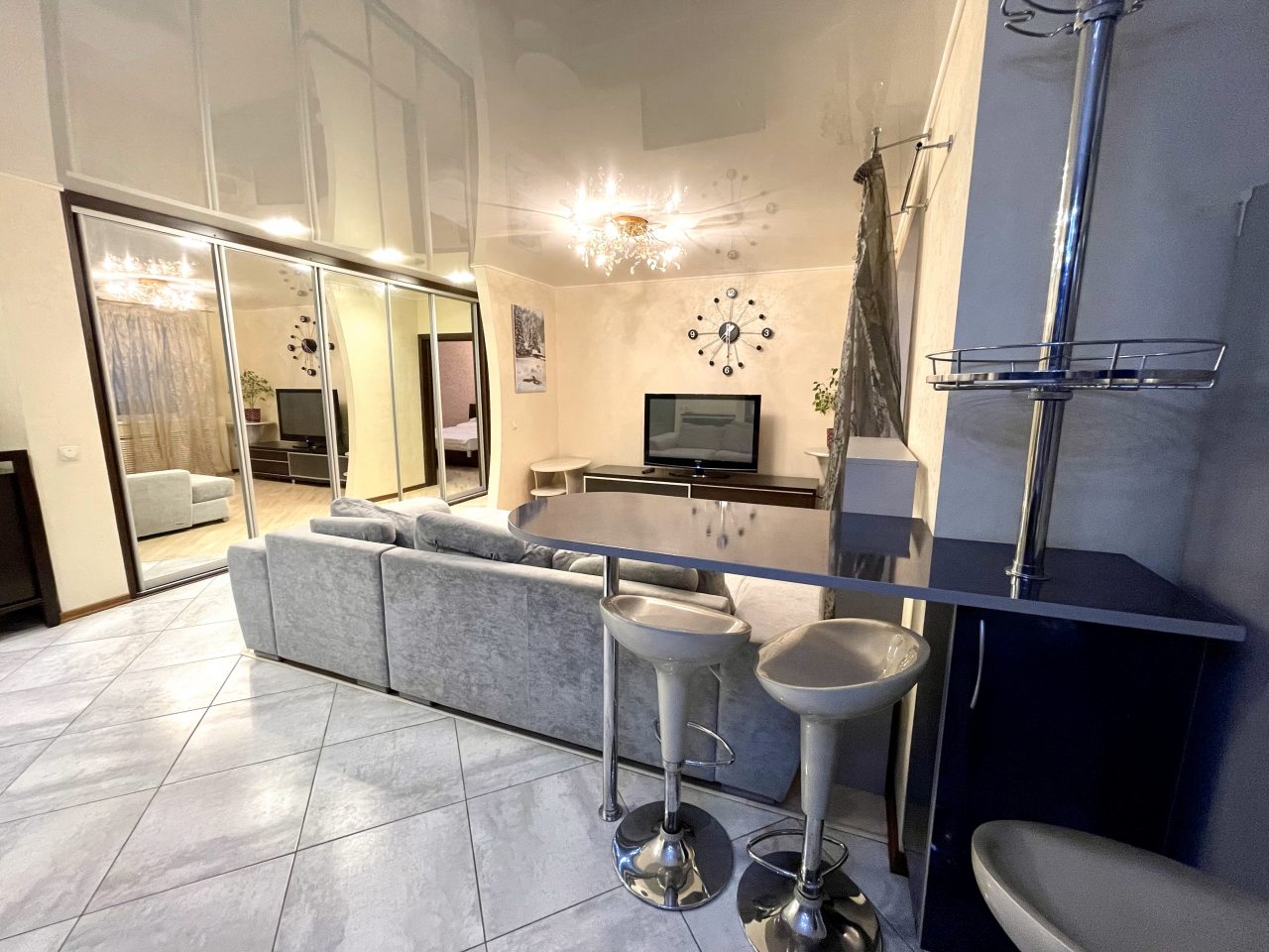 Апартаменты (Апартаменты 42), Апартаменты Flats-Line