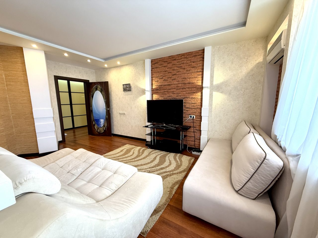 Апартаменты (Апартаменты 63), Апартаменты Flats-Line