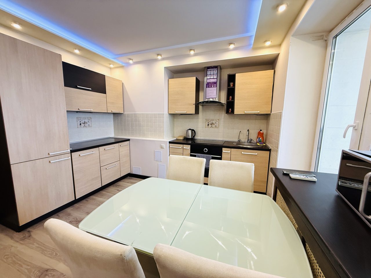 Апартаменты (Апартаменты 63), Апартаменты Flats-Line