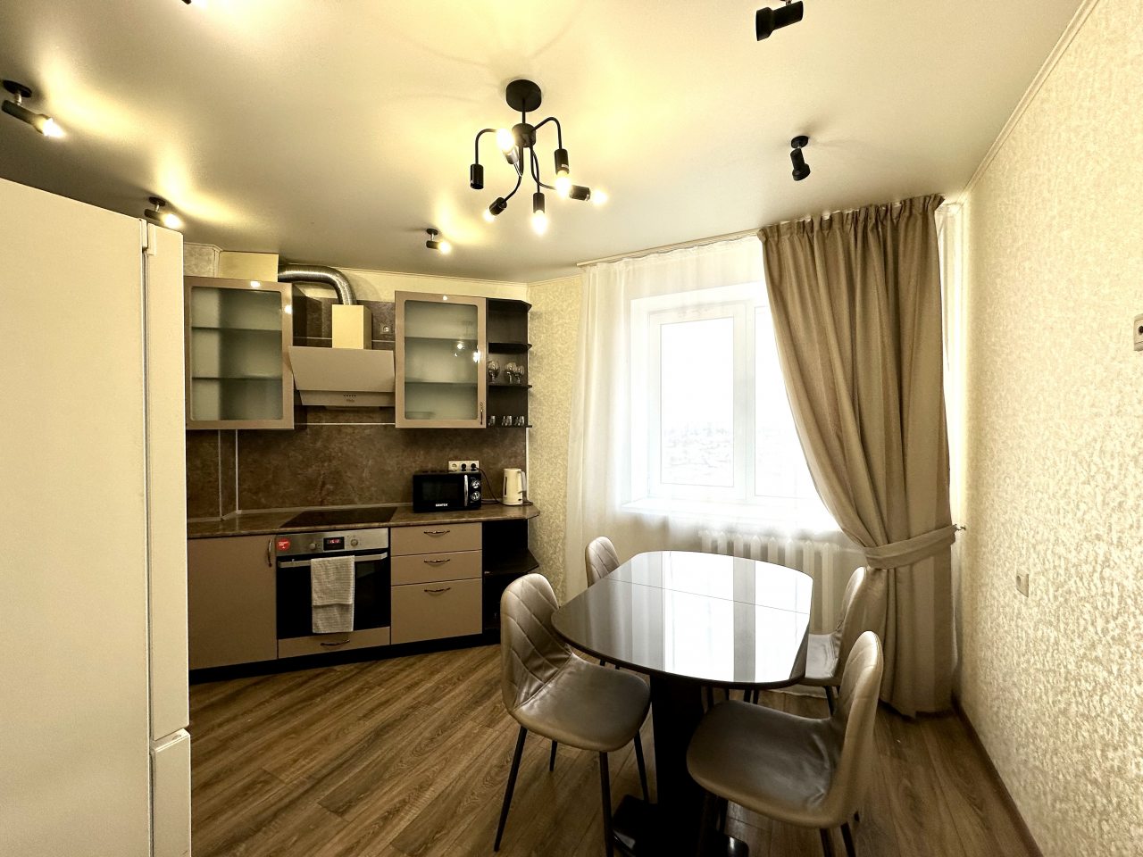 Апартаменты (Апартаменты 64), Апартаменты Flats-Line