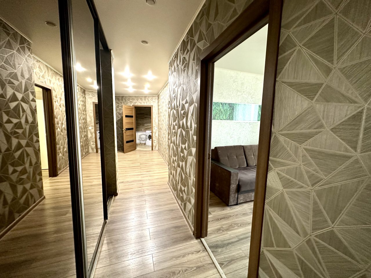 Апартаменты (Апартаменты 64), Апартаменты Flats-Line