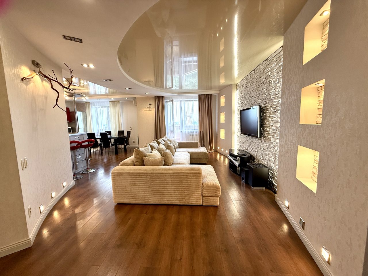 Апартаменты (Апартаменты 320), Апартаменты Flats-Line