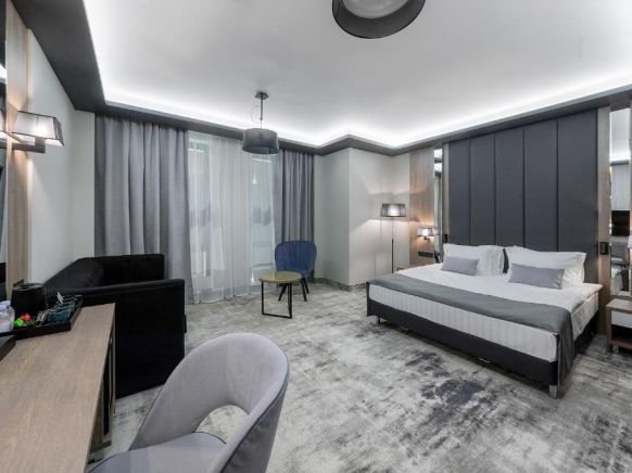 Фотография номера гостиницы Мегаполис Отель Набережная