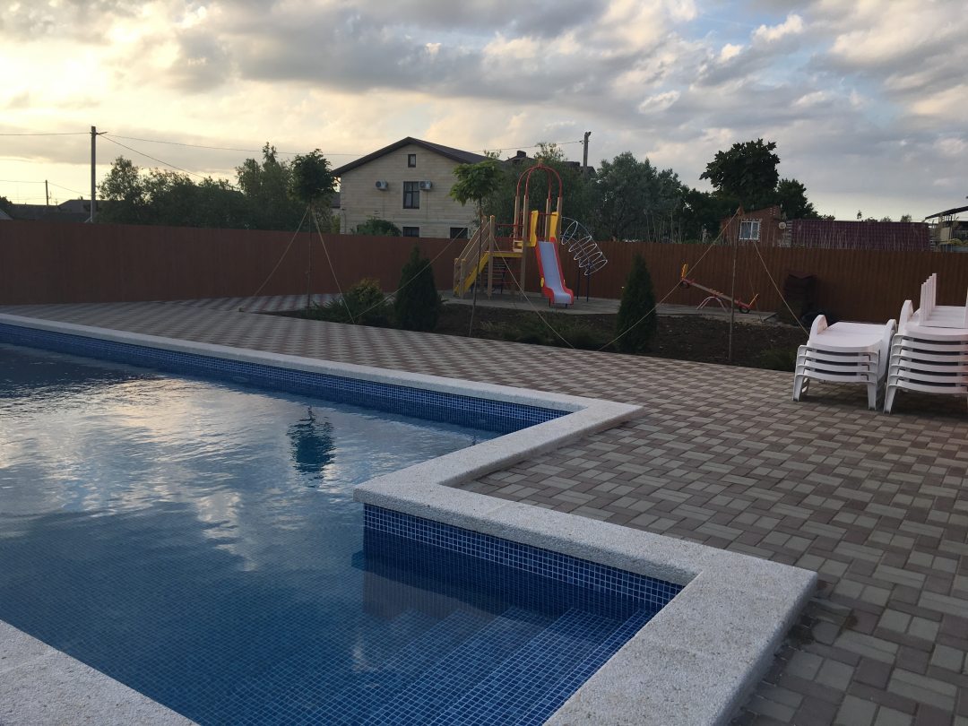 Открытый плавательный бассейн, Гостевой дом Air Azov