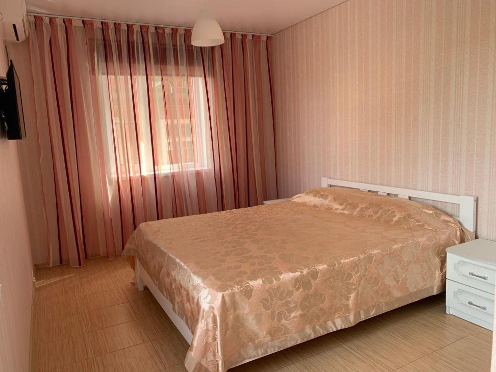 Двухместный (Двухместный номер с 1 кроватью или 2 отдельными кроватями) гостевого дома Золотые пески, Голубицкая