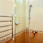 Трехместный (Супериор трехместный с просторным балконом и видом на море), Гостиница Ассоль