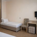 Четырехместный (Супериор с просторным балконом), Гостиница Ассоль