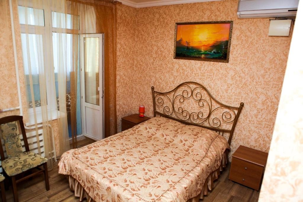 Трехместный (Классический трехместный номер) гостевого дома Коттедж у моря, Таганрог