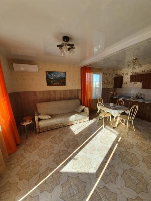Апартаменты (Апартаменты с 2 спальнями) апартамента Южноморье, Кучугуры