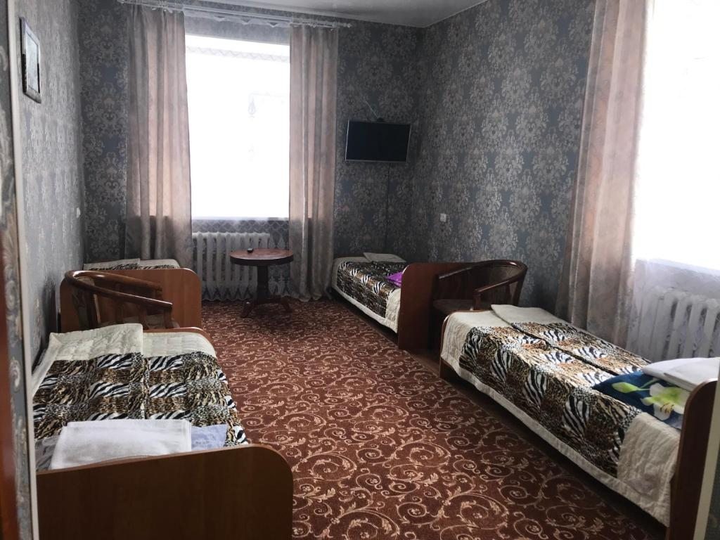 Номер (Кровать в общем 4-местном номере для мужчин и женщин) отеля Баргузинский прибой, Усть-Баргузин
