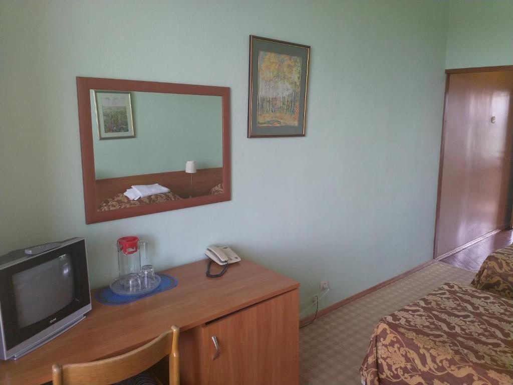 Двухместный (Двухместный номер с 2 отдельными кроватями и видом на город) гостиницы в центре Пущино