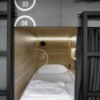 Двадцатидвухместный Мужской (Односпальная кровать в общем мужском номере), Отель Luna