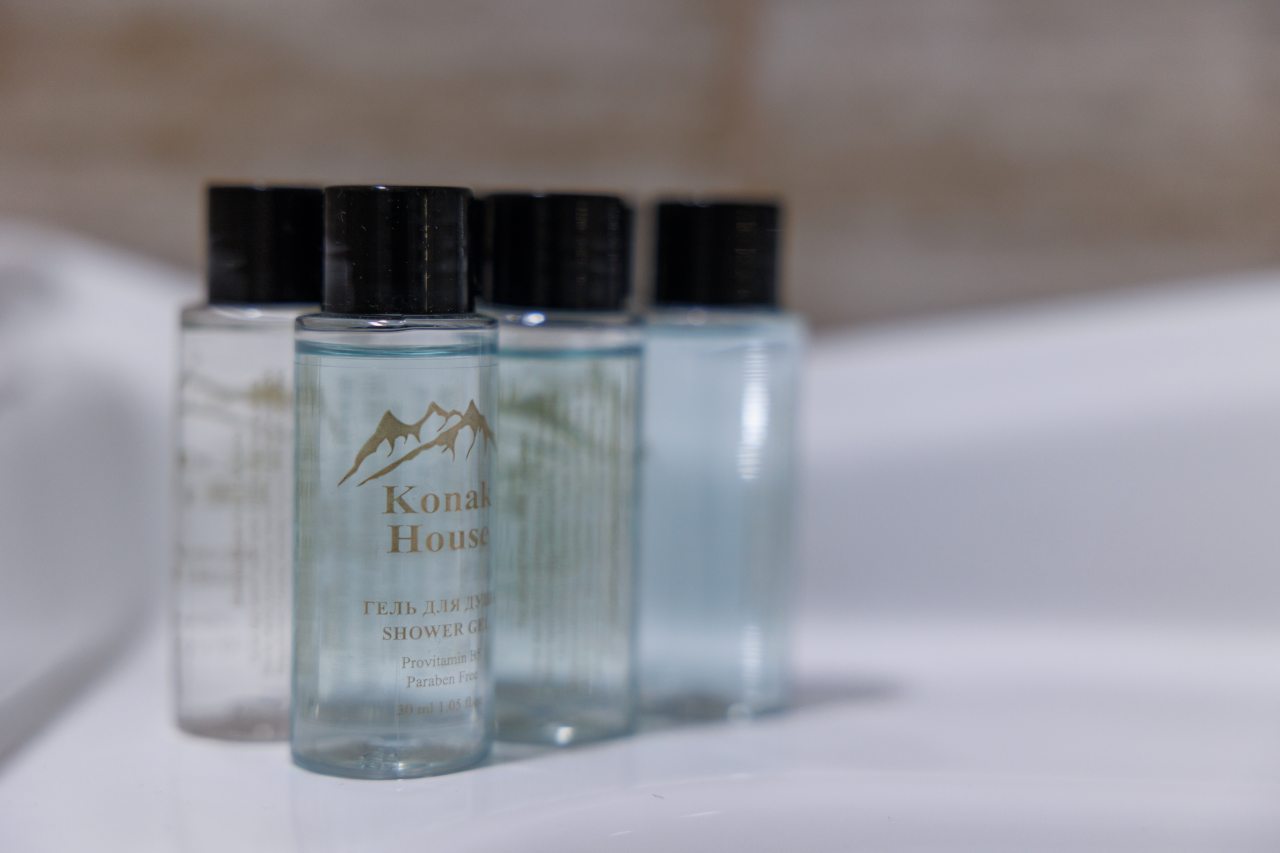 Шале (Апартаменты), Отель Konak House