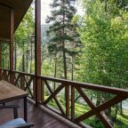 Шале (Апартаменты), Отель Konak House