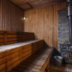 Баня на дровах, Отель Konak House