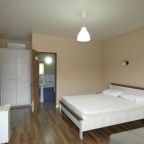 Бунгало (Дом 2, 3, 4), Отель Comodita