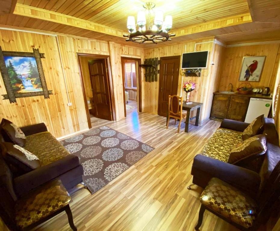 Апартаменты (Апартаменты с 2 спальнями), The_guest_house_maral