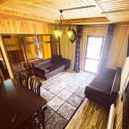 Апартаменты (Стандартные апартаменты), The_guest_house_maral