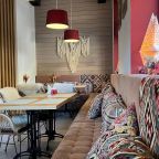 Ресторан, Белый Пик / White Peak Hotel