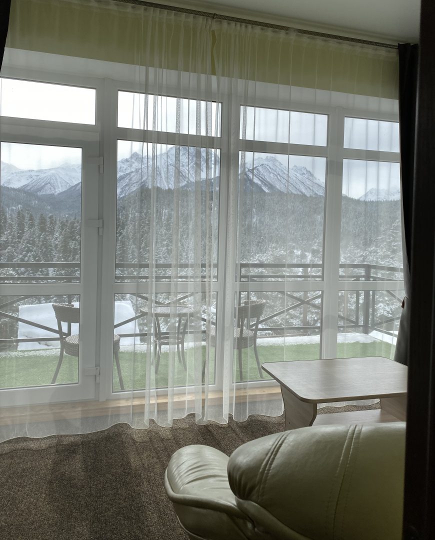 Сьюит (Люкс с панорамным видом на горы) отеля Шатун, Архыз