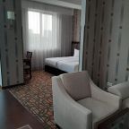 Двухместный (Улучшенный двухместный номер с 1 кроватью), Yerevan Resident Hotel