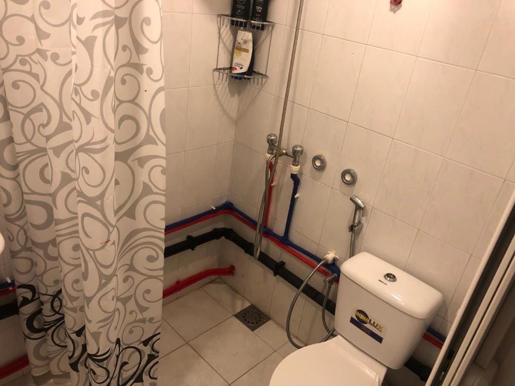 Четырехместный (Четырехместный номер эконом-класса с общей ванной комнатой) хостела 4 Friends Hostel, Ереван