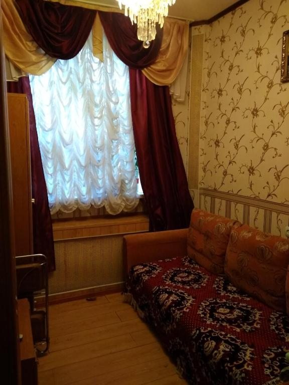 Одноместный (Небольшой одноместный номер) гостевого дома у тамары, Петергоф