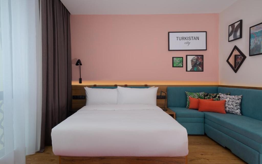 Двухместный (Номер с кроватью размера «king-size») отеля Hampton By Hilton Turkistan, Туркестан