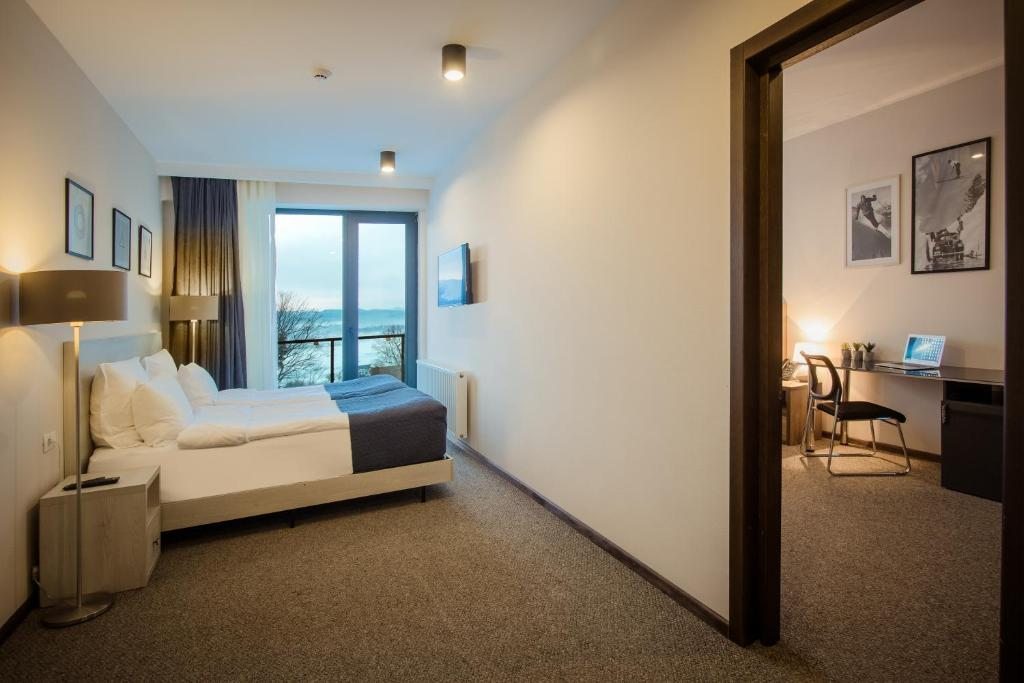 Апартаменты (Апартаменты с 2 спальнями) отеля AuRoom Bakuriani Resort, Бакуриани