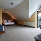 Четырехместный (Роскошный четырехместный номер), AuRoom Bakuriani Resort