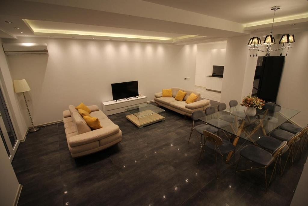 Сьюит (Улучшенный люкс) отеля Super Luxury Apartments, Тбилиси