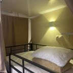 Четырехместный (Верхнее спальное место на двухъярусной кровати в общем номере для женщин), Женские Апартаменты Уютная кровать