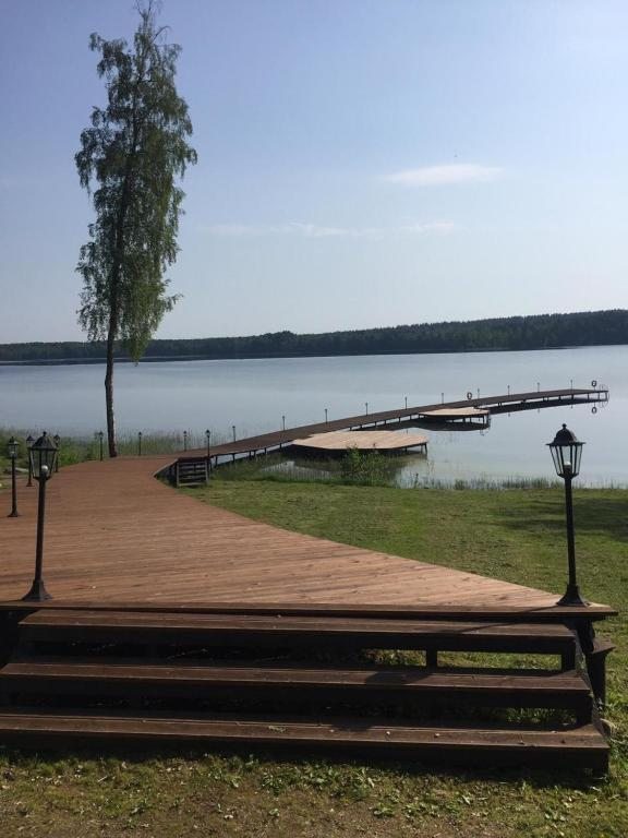 Номер (Дом с 2 спальнями), Домик в лесу на берегу озера