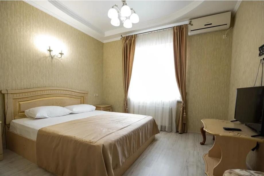 Двухместный (Стандартный двухместный номер с 1 кроватью или 2 отдельными кроватями) отеля Лесная сказка База отдыха, Краснодар