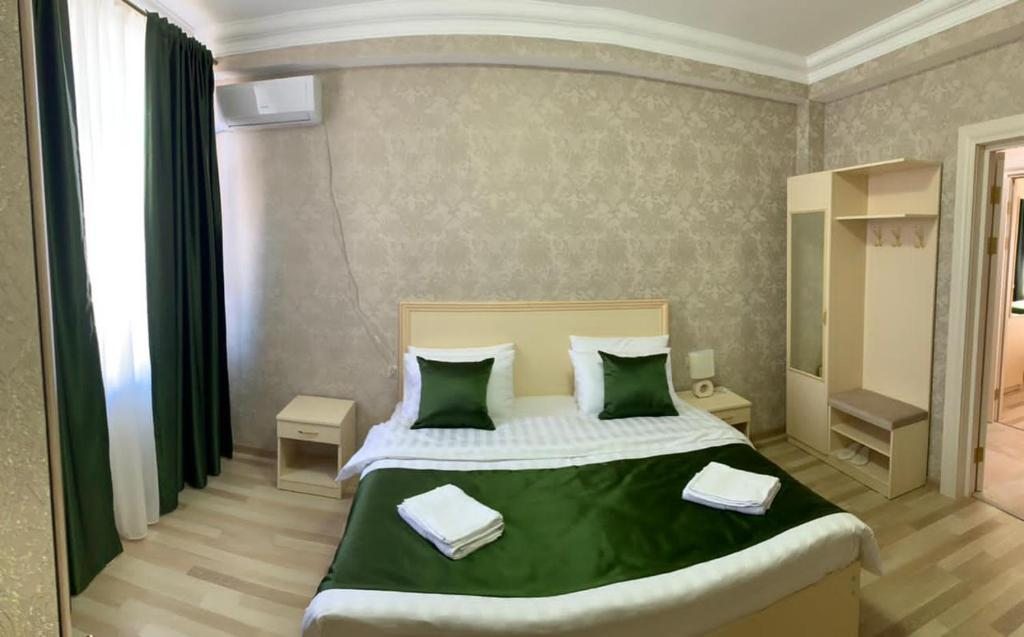 Двухместный (Двухместный номер Делюкс с 1 кроватью и душем) отеля Шаляпин, Каспийск