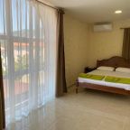 Четырехместный (Четырехместный номер Делюкс), КАМЕЛИЯ