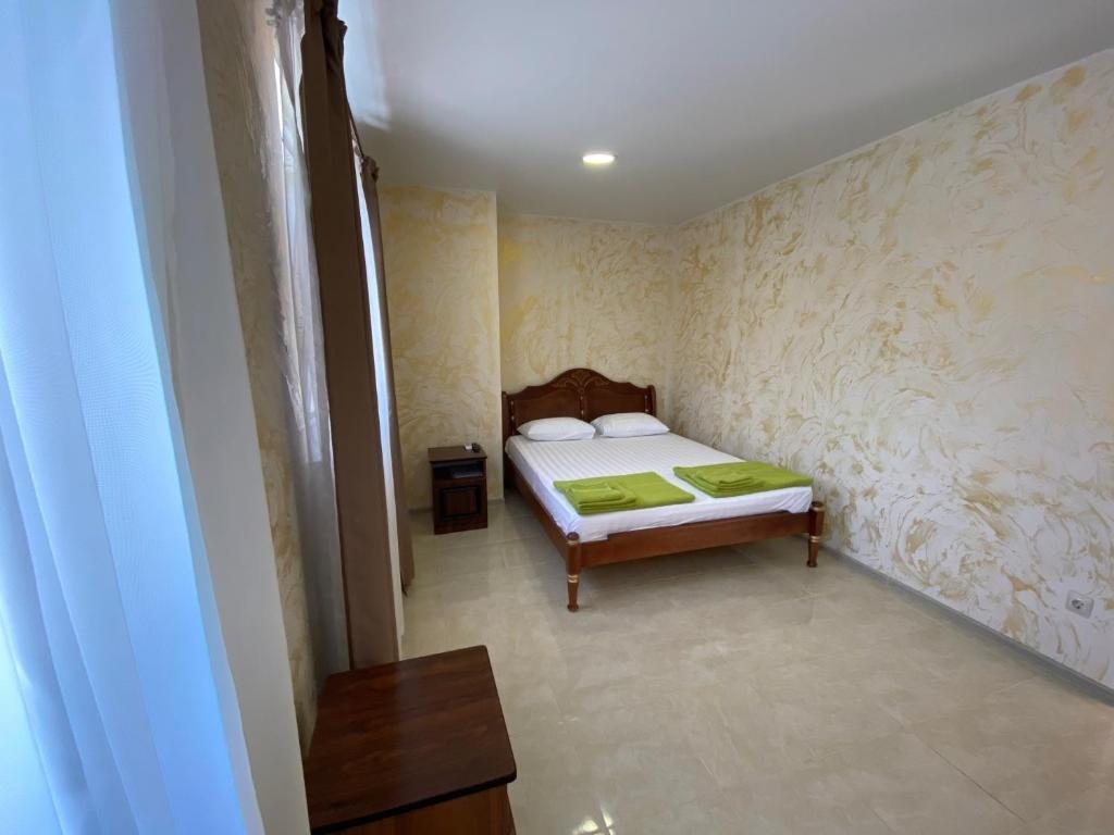 Двухместный (Двухместный номер с 1 кроватью и собственной ванной комнатой), КАМЕЛИЯ