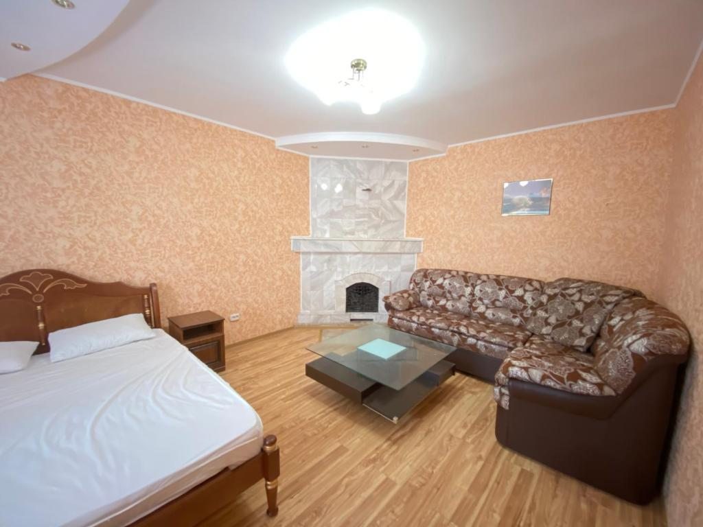 Четырехместный (Четырехместный номер Делюкс), КАМЕЛИЯ